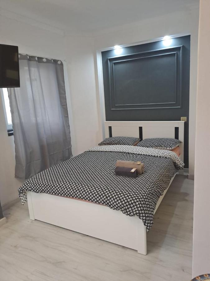 Deluxe Studio Oldtown Appartement Boekarest Buitenkant foto